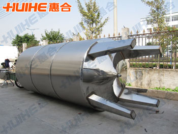 精美展示儲油罐,不銹鋼儲油罐實拍圖,讓客戶更直觀的了解我們的產品!