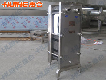 精美展示板式換熱器_固定管板式換熱器實拍圖,讓客戶更直觀的了解我們的產品!